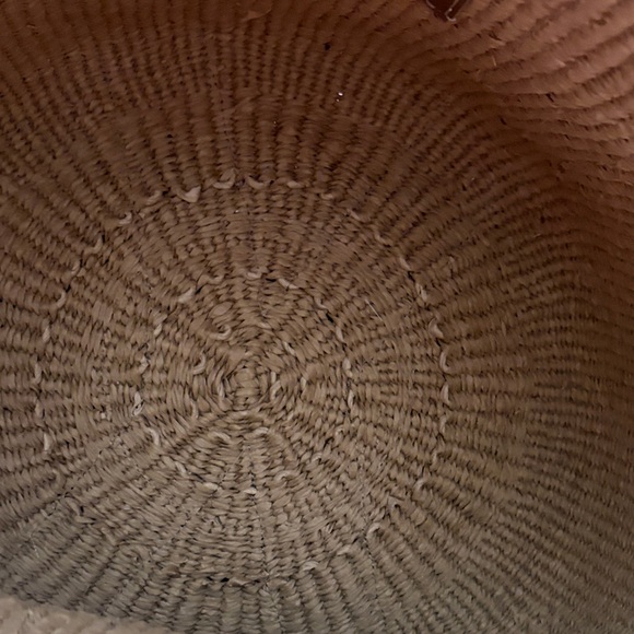 Chloe Beige Woven Tote Bag - Picture 3 of 5